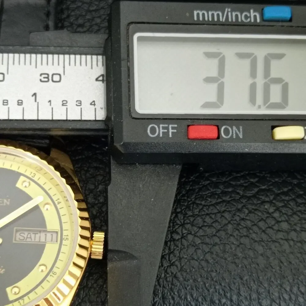 Vintage 1983 Citizen Automatic Mens Gold Watch W/daydate & Yellow accents